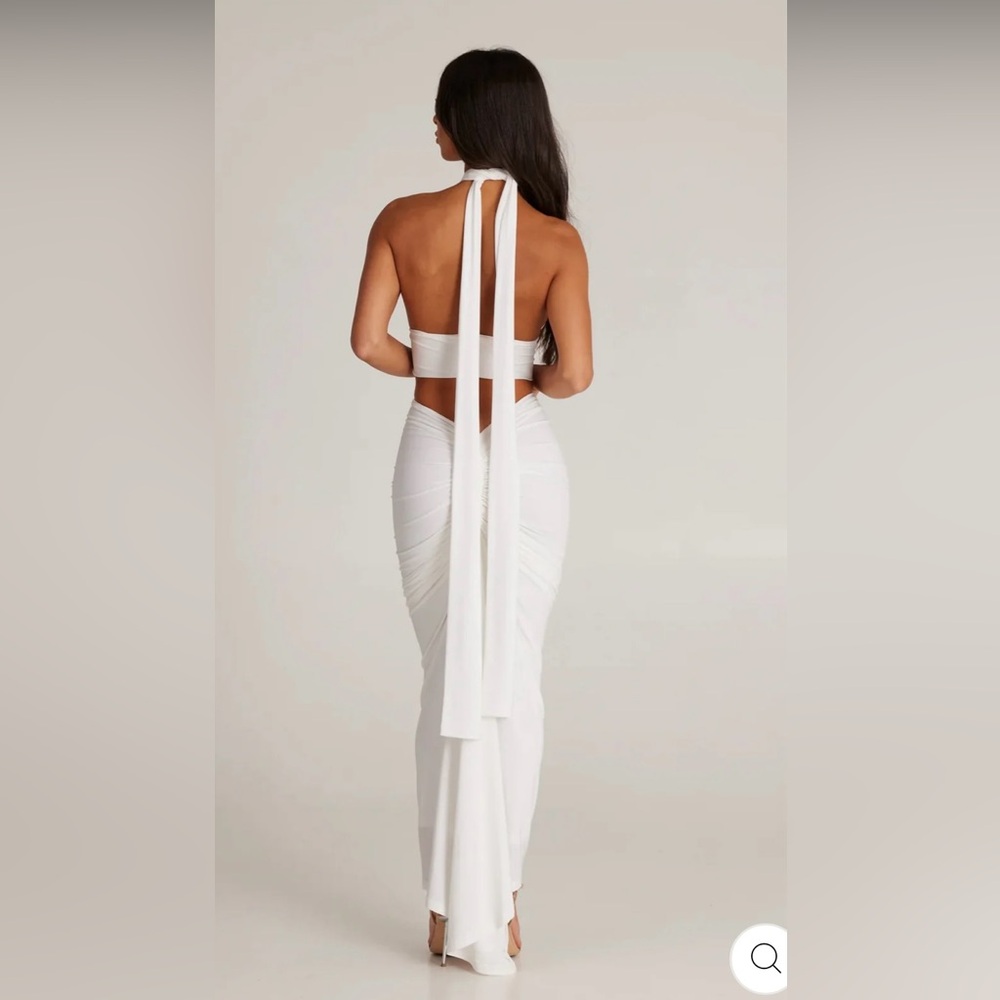 MELANI THE LABEL KALI MULTI-WAY TWO PIECE SET - WHITE. DRESS. Size small